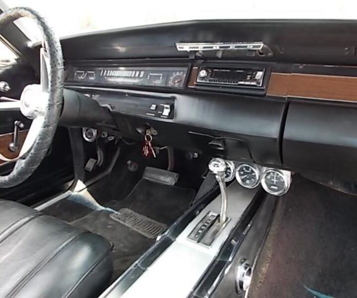 1968 Plymouth GTX 440 Gold Dash