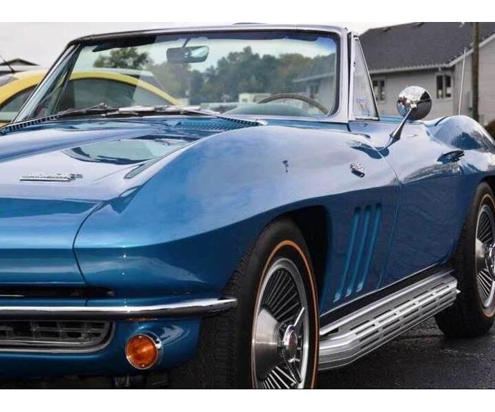 Vintage Corvette Sting Ray Side Front