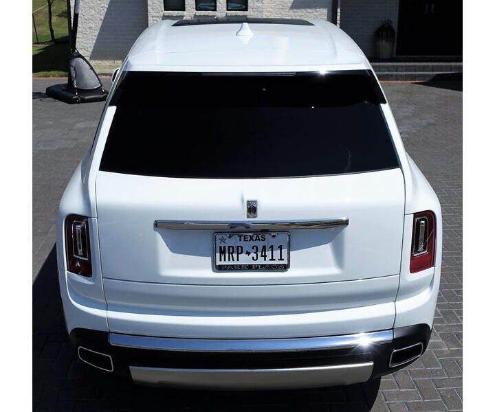 2019 Rolls Royce Cullinan White Rear